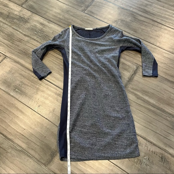 Marine Layer Marled Navy Blue Stretch Knit Dress
Size XS - Picture 13 of 16